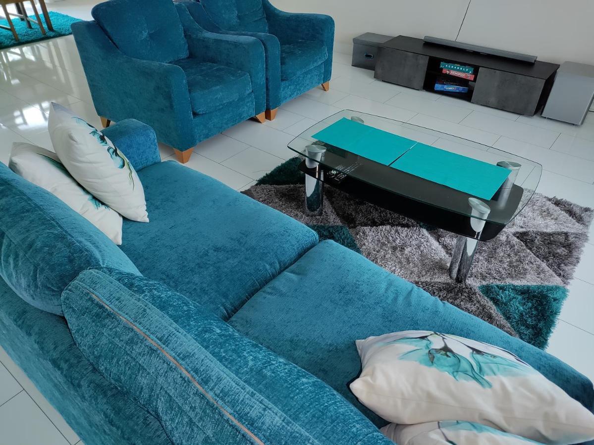 Beautiful House In Ruislip Gasthuis *